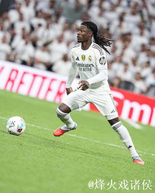 阿隆索的救命稻草，竟是他摁在替补席32场不进球的人！