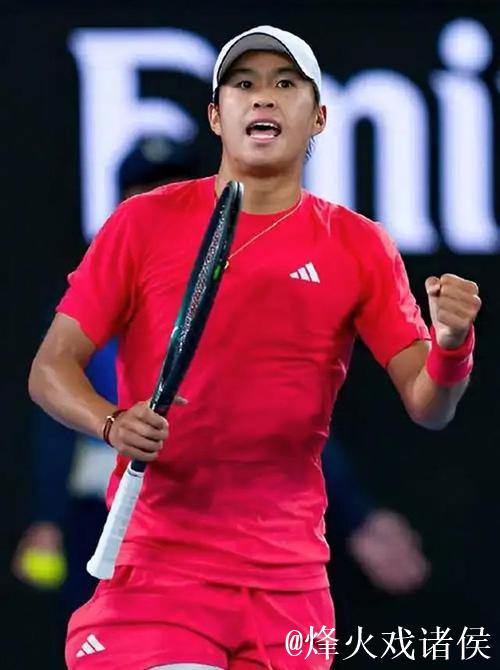 辛纳两盘完胜19岁新星勒纳·钱，夺得中网男单冠军