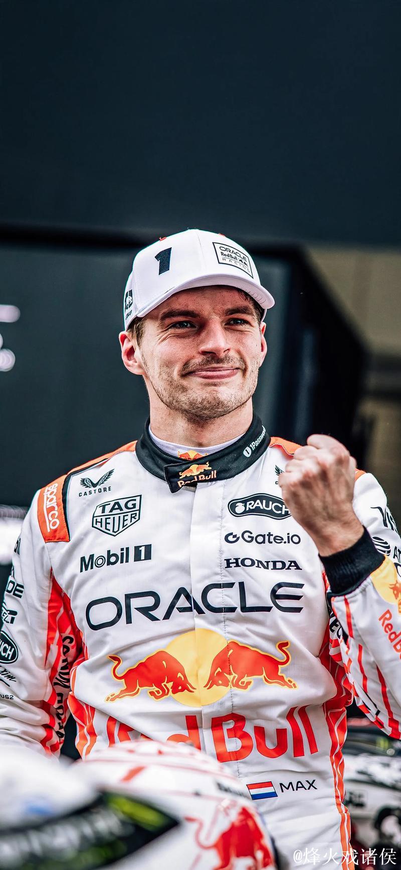 F1拉斯维加斯站排位赛：诺里斯夺杆位，维斯塔潘位居第二